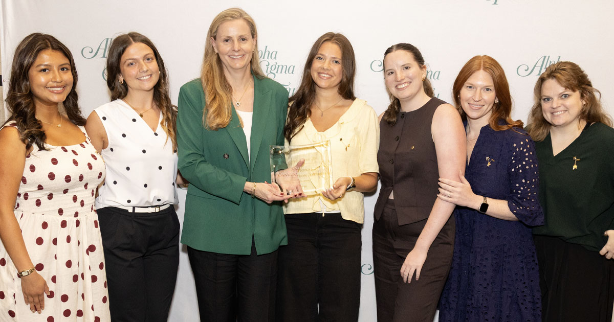Alpha Sigma Tau national convention award presentation